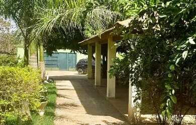 Imagem: A chácara está localizado em Estância Santa Edwirges, São