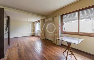 Imagem 4: Apartamento de 3 dormitórios com 2 vagas no bairro Auxiliadora, em Porto...