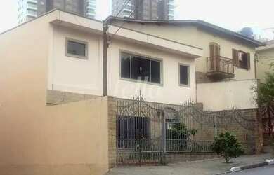 Imagem: A casa possui 2 Dormitórios, 3 Banheiros, 4 Vagas na garagem