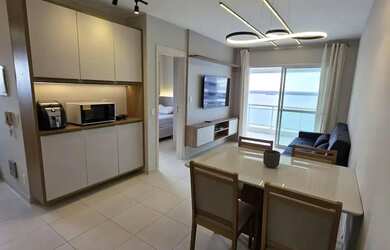 Imagem: O apartamento possui 1 Dormitório, 2 Banheiros, 1 Vaga na garagem