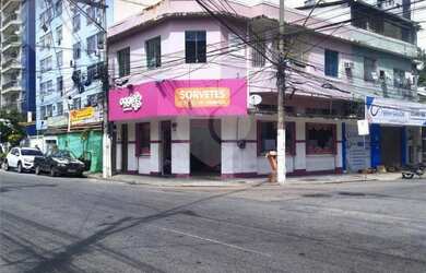 Imagem: A casa possui 3 Dormitórios, 2 Banheiros e 100m² de Área