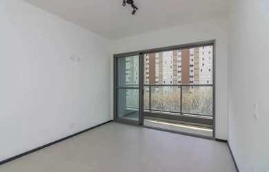 Imagem: O apartamento possui 1 Dormitório, 1 Banheiro, 32m² de Área