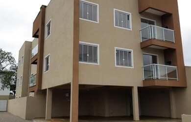 Imagem: O apartamento possui 3 Dormitórios, 1 Banheiro, 1 Vaga na garagem