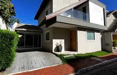 Imagem: A casa em condomínio possui 2 Dormitórios, 4 Banheiros, 5