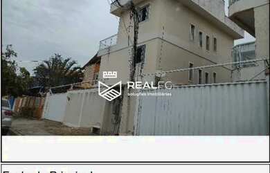 Imagem: A casa possui 3 Dormitórios, 1 Banheiro, 1 Vaga na garagem