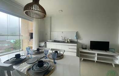 Imagem: O apartamento possui 2 Dormitórios, 2 Banheiros, 2 Vagas na