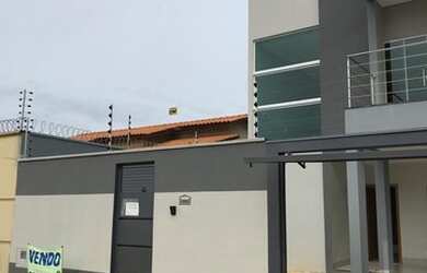 Imagem 2: Vendo Sobrado 507 sul. Piscina, Varanda, Imóvel novoeGuarda roupa