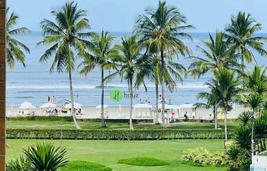 Imagem: O apartamento possui 3 Dormitórios, 2 Banheiros, 2 Vagas na