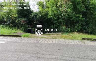 Imagem: A casa possui 4 Dormitórios, 1 Banheiro e 300m² de Área e