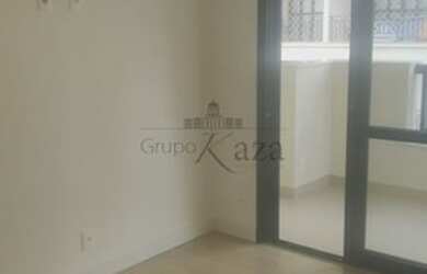 Imagem: O apartamento possui 2 Dormitórios, 2 Banheiros, 2 Vagas na