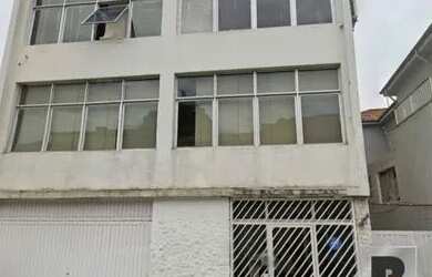 Imagem: O depósito possui 5 Vagas na garagem e 577m² de Área e está