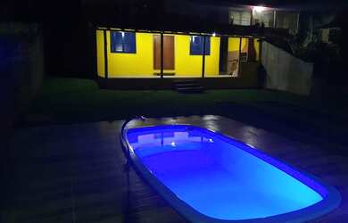 Imagem: A casa possui 2 Dormitórios, 1 Banheiro, 5 Vagas na garagem