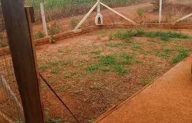 Imagem 6: Linda Casa de Alvenaria. Churrasqueira, Varanda, 60m² de Áreae2 Vagas...