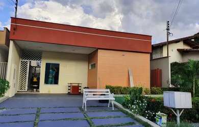 Imagem: A casa em condomínio possui 3 Dormitórios, 3 Banheiros, 3