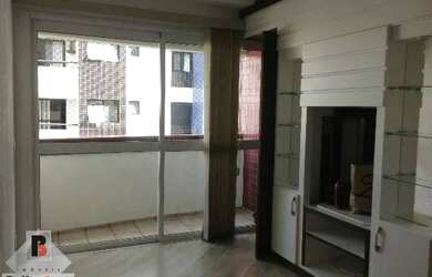 Imagem: O apartamento possui 1 Dormitório, 1 Banheiro, 1 Vaga na garagem