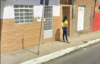 Imagem: A casa possui 1 Dormitório, 1 Banheiro e está localizado