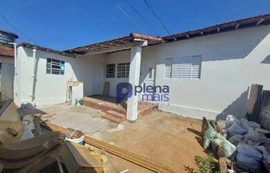 Imagem: A casa possui 1 Dormitório, 1 Banheiro, 50m² de Área e está