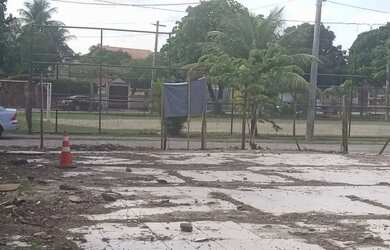 Imagem 2: Pedra de Guaratiba -Centro-Terreno-10x30-100m do mercado Supermarket