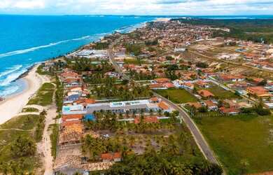 Imagem: A casa possui 5 Dormitórios, 2 Banheiros, 1 Vaga na garagem