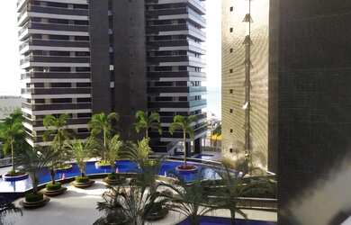 Imagem: O apartamento possui 1 Dormitório, 1 Banheiro, 1 Vaga na garagem