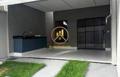 Imagem: A casa possui 2 Dormitórios, 1 Banheiro, 2 Vagas na garagem