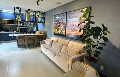 Imagem 13: Vendo casa reformada de 2/4 sendo uma suíte e closet