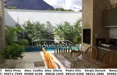 Imagem: A casa possui 4 Dormitórios, 1 Banheiro, 1 Vaga na garagem