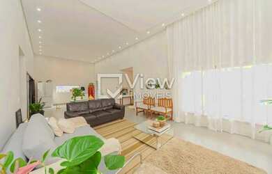 Imagem 4: Casa Exclusiva com 233m² prívativos com Pé-Direito Duplo, Espaço Gourmet...