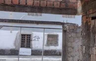 Imagem 12: Casa pra vender no aeroporto.o terreno ao lado tbem faz parte dela