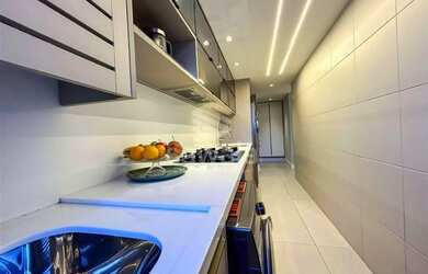 Imagem: O apartamento na cobertura possui 3 Dormitórios, 3 Banheiros