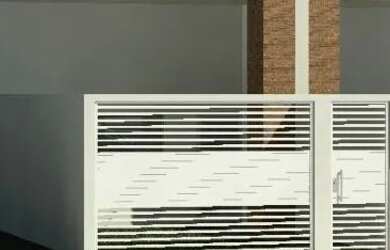 Imagem: A casa possui 2 Dormitórios, 3 Banheiros, 2 Vagas na garagem