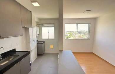 Imagem: O apartamento possui 2 Dormitórios, 1 Banheiro, 1 Vaga na garagem