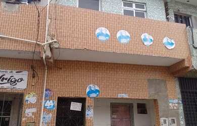Imagem: A casa à venda possui 3 Dormitórios e 2 Banheiros e está