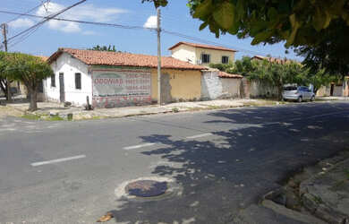 Imagem: A casa e está localizado em Pirajá, Teresina à venda por