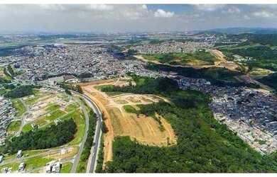 Imagem: O terreno possui 140m² de Área e está localizado em Jardim