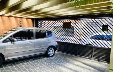 Imagem 2: Maravilhoso sobrado seguro e ensolarado. Arquitetura atemporal