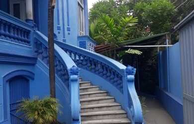 Imagem: A casa possui 5 Dormitórios, 5 Banheiros, 5 Vagas na garagem