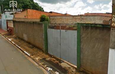 Imagem: O terreno possui 224m² de Área e está localizado em Santa