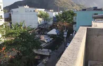 Imagem 8: Cobertura de frente. Varanda, 1m² de Área, 1 Banheiroe1 Dormitório