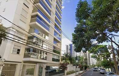 Imagem: O apartamento possui 3 Dormitórios, 5 Banheiros, 2 Vagas na