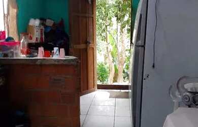 Imagem 1: Casa 10 mil. 3m² de Áreae1 Banheiro