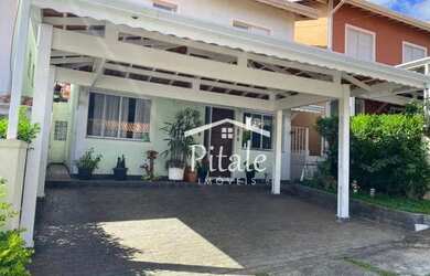 Imagem: A casa em condomínio possui 3 Dormitórios, 3 Banheiros, 2