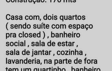 Imagem: A casa possui 2 Dormitórios, 2 Banheiros, 2 Vagas na garagem
