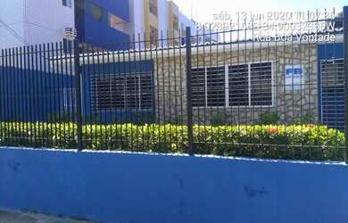 Imagem: A casa possui 5 Dormitórios, 4 Banheiros, 5 Vagas na garagem