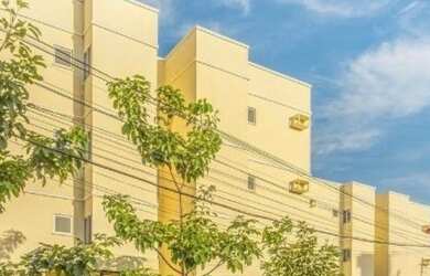 Imagem: O apartamento possui 2 Dormitórios, 1 Banheiro, 1 Vaga na garagem