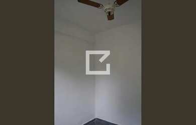 Imagem: A casa possui 1 Dormitório, 1 Banheiro, 35m² de Área e está