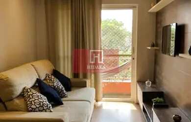 Imagem: O apartamento possui 3 Dormitórios, 1 Banheiro, 1 Vaga na garagem