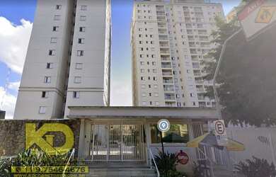 Imagem: O apartamento possui 3 Dormitórios, 1 Banheiro, 1 Vaga na garagem