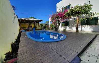 Imagem: A casa em condomínio possui 3 Dormitórios, 3 Banheiros, 5