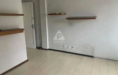 Imagem 6: Privilégio imóveis vende : Excelente sala quarto, com ótima localização